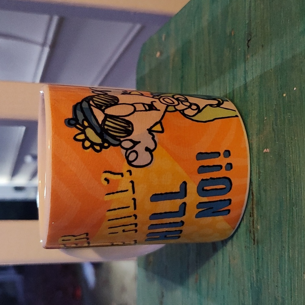 Vtg Hallmark Maxine Mug - Over The Hill? Hill No!!